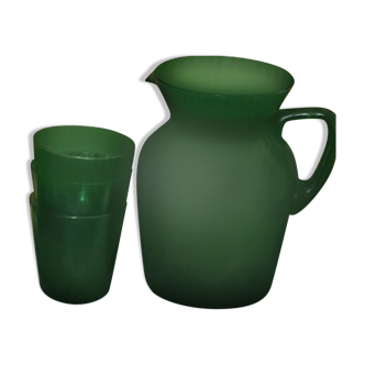 Vintage green pitcher with 3 cups