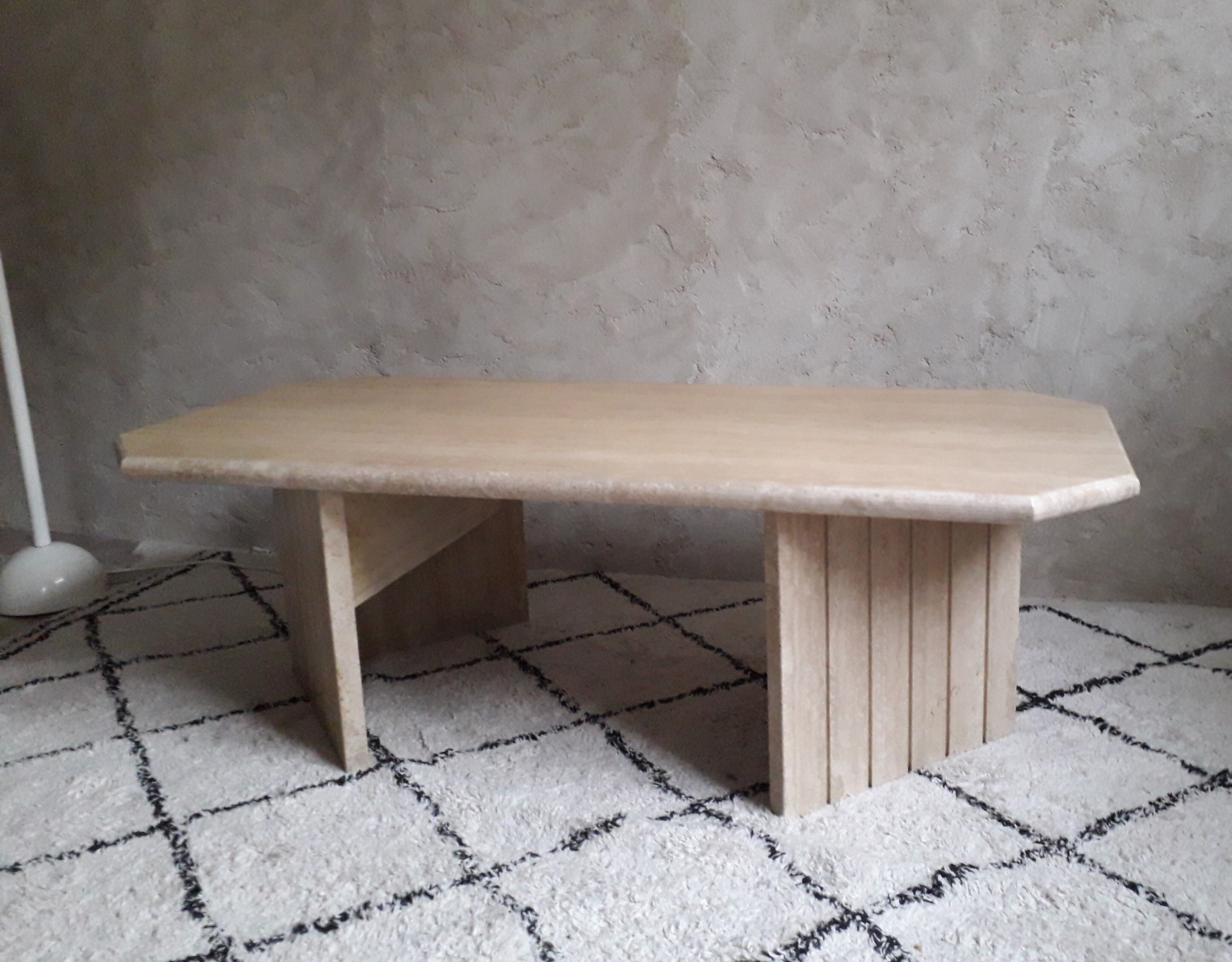 Coffee table in travertine