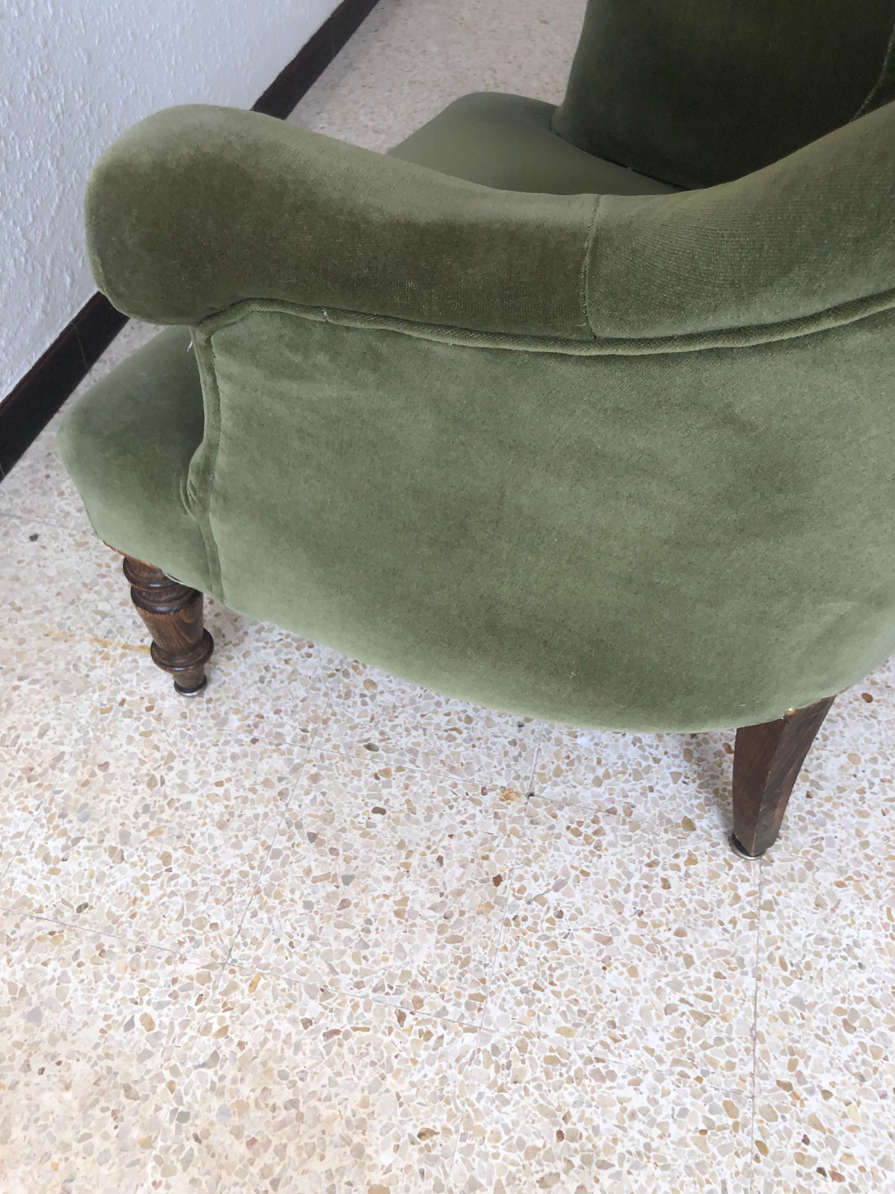Toad armchair in green velvet