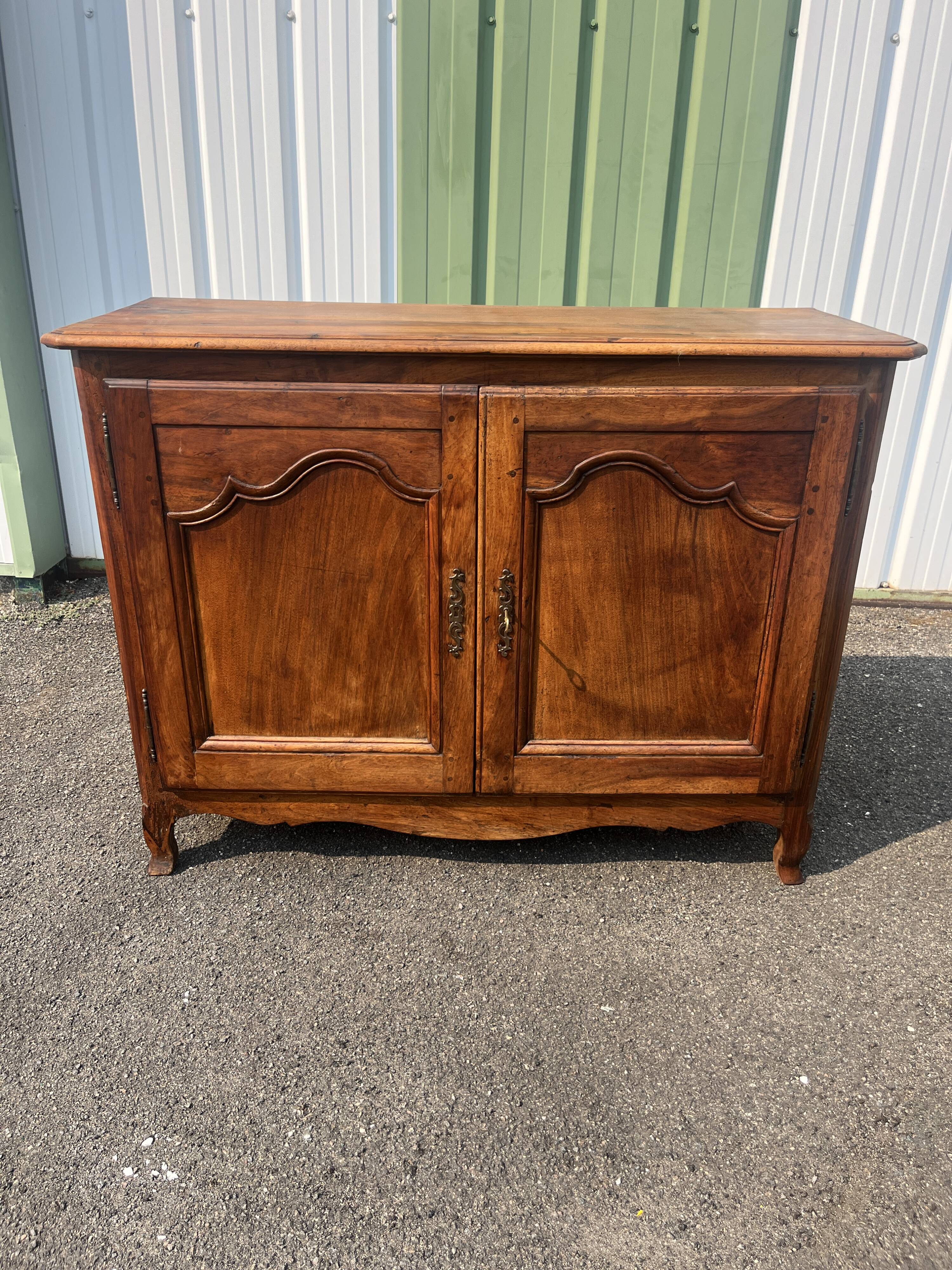 Antique walnut buffet – Louis XV style