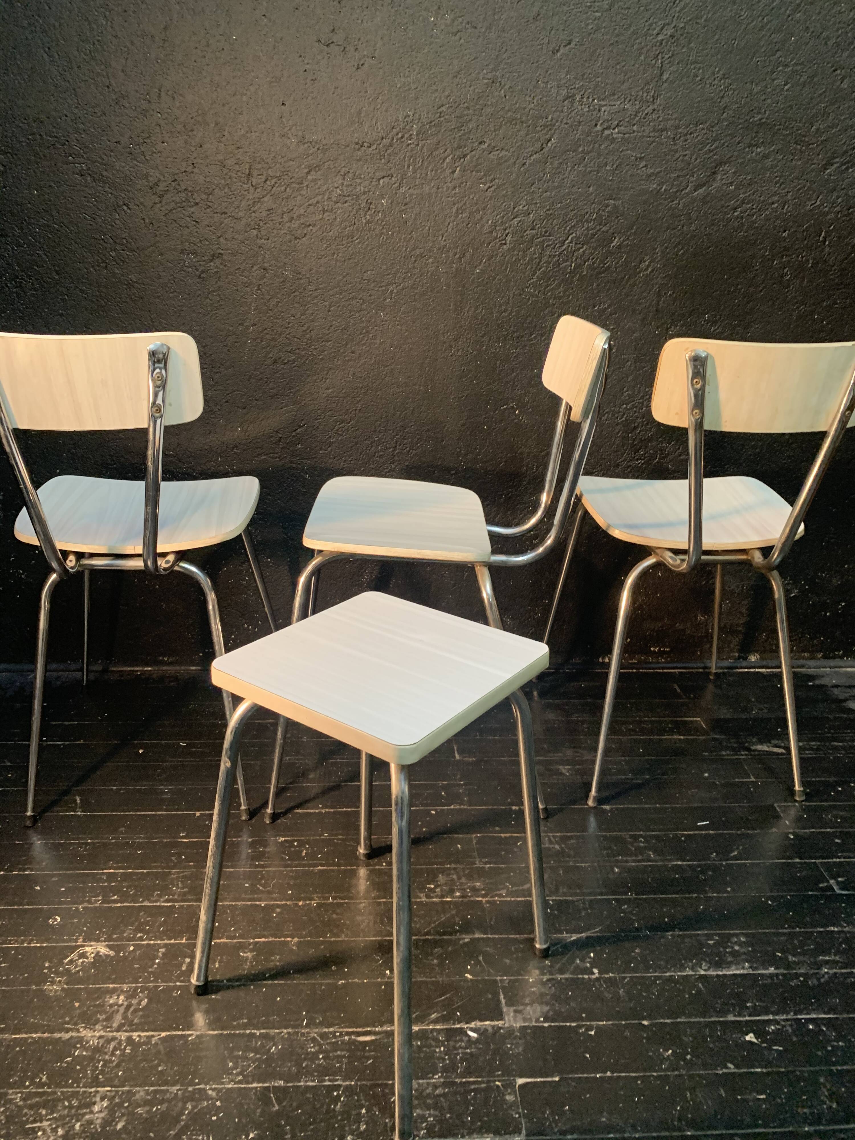 Set of 3 chairs and 1 stool in formica design, 1960
