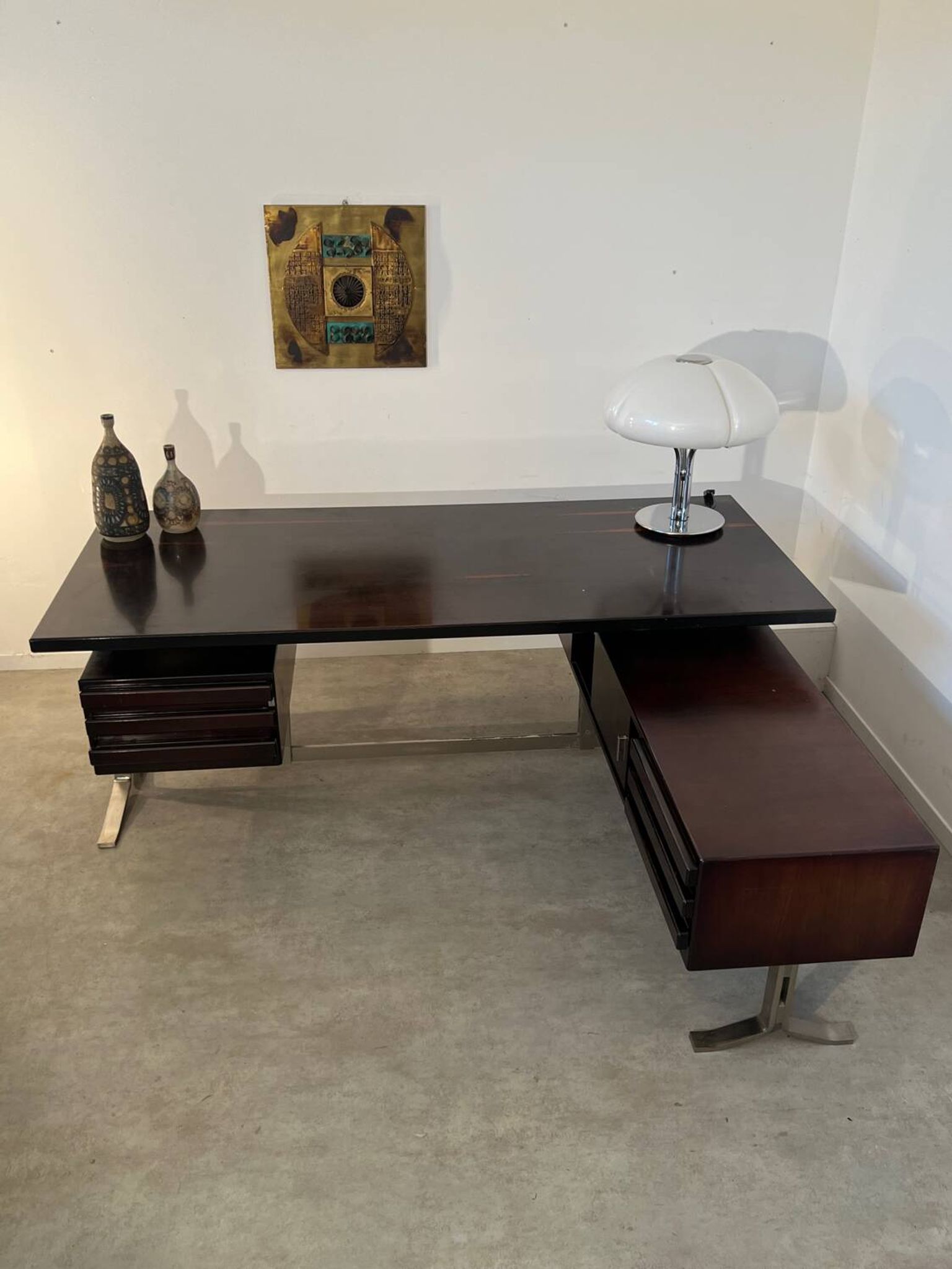 Vintage president corner desk in rosewood design by Gianni Moscatelli vintage