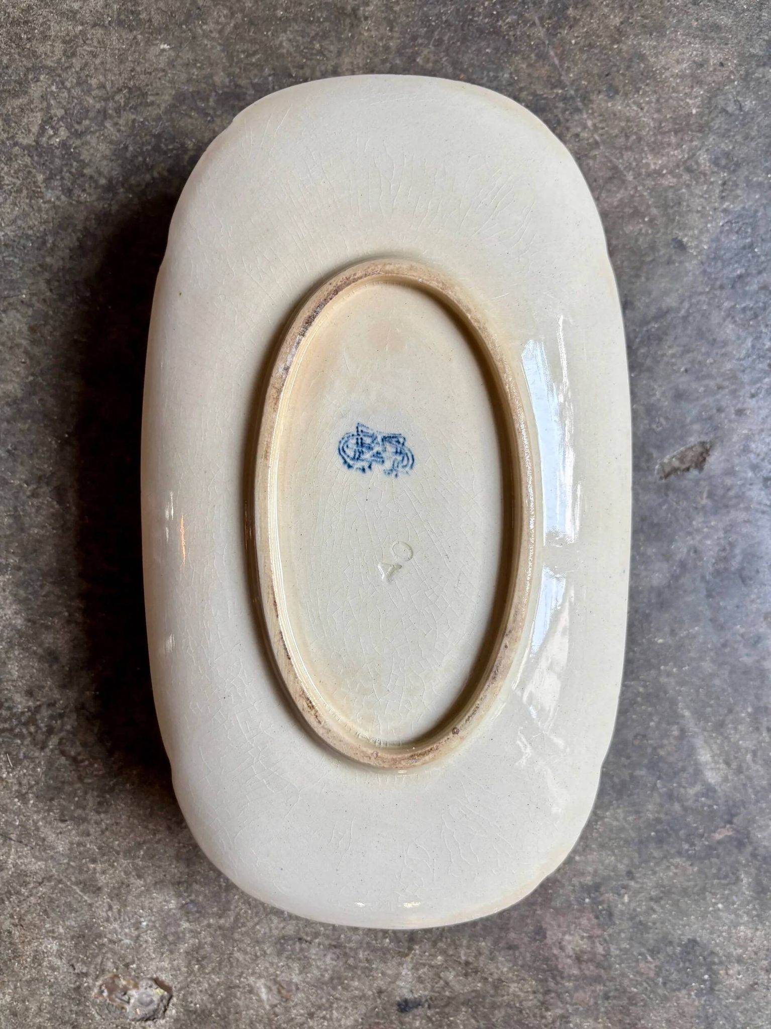 Saucière Gien en terre de fer bleue, service "Ibis bleu" n°1