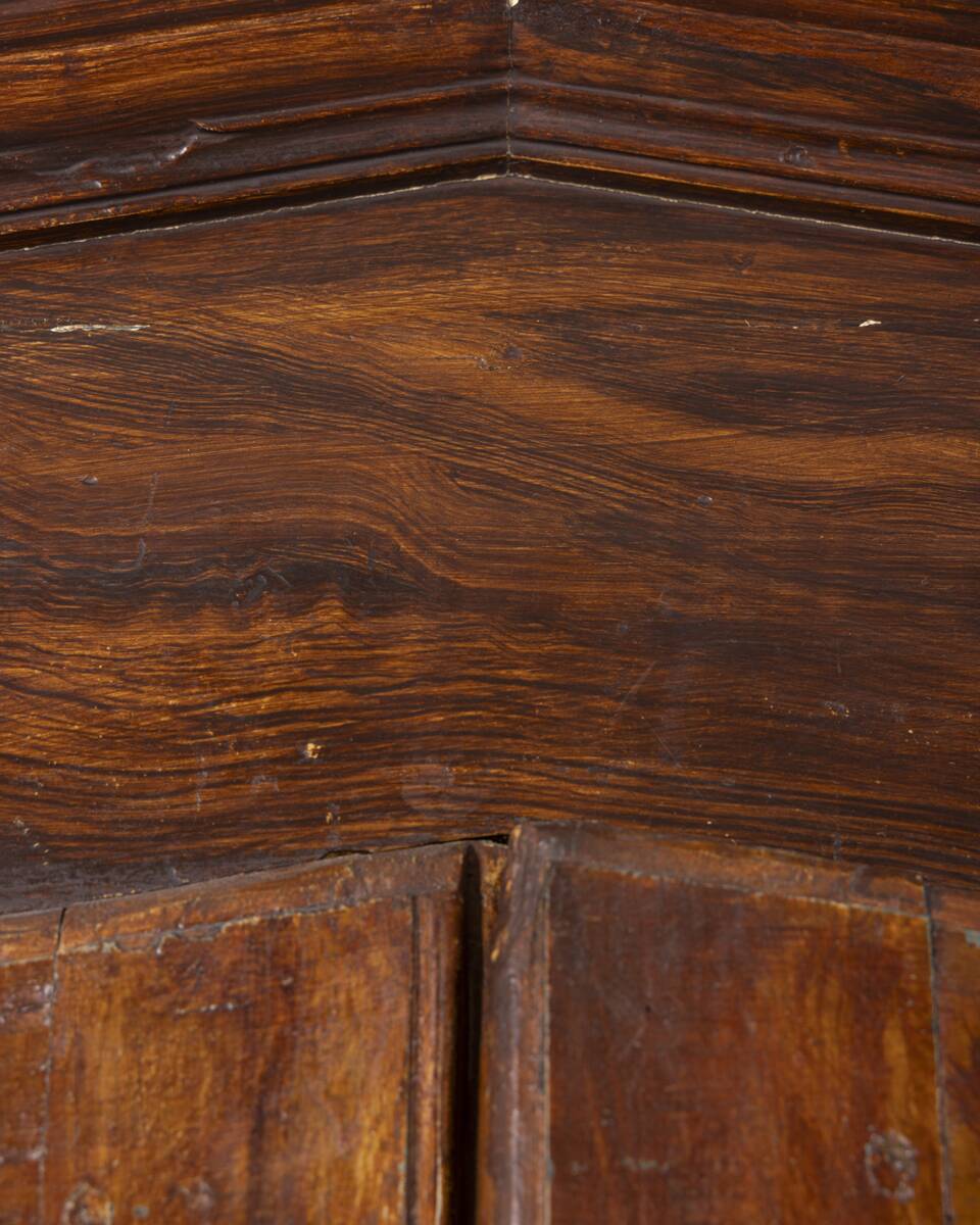 Classic Piedmontese walnut wardrobe from the early 18th century