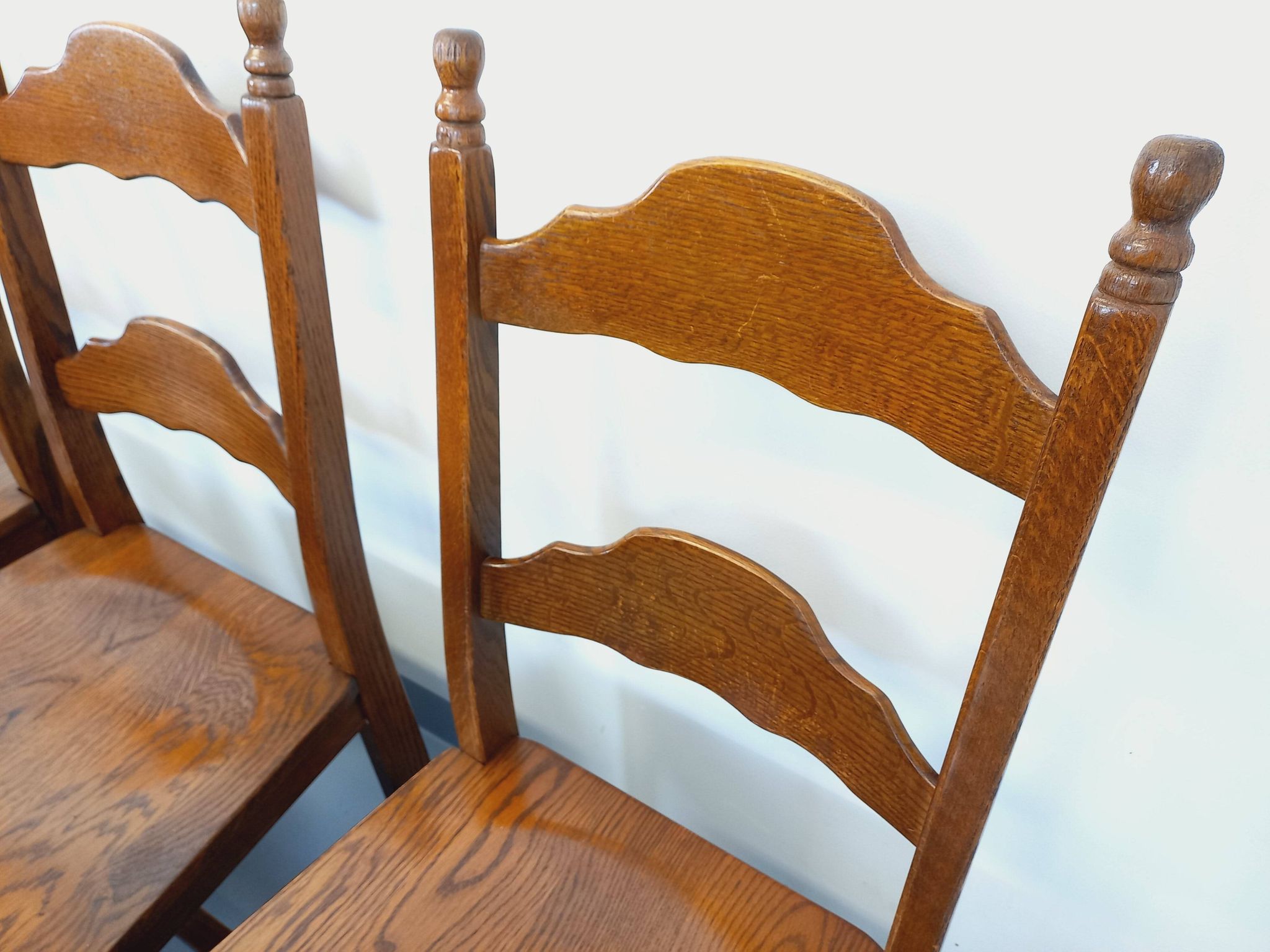 Set of 6 vintage brutalist chairs in oak wood from the 60s