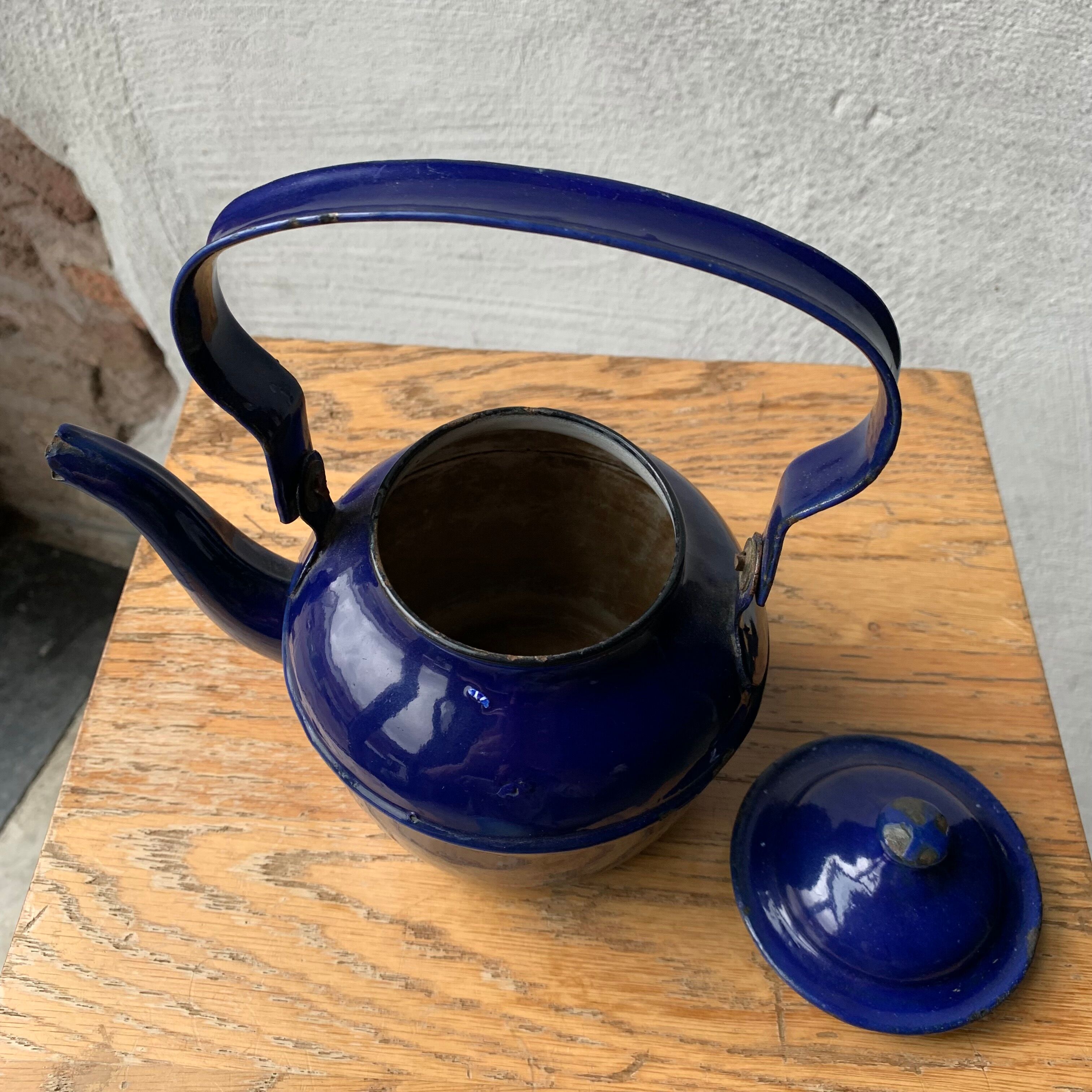 Lot de deux cafetières émaillées Selency