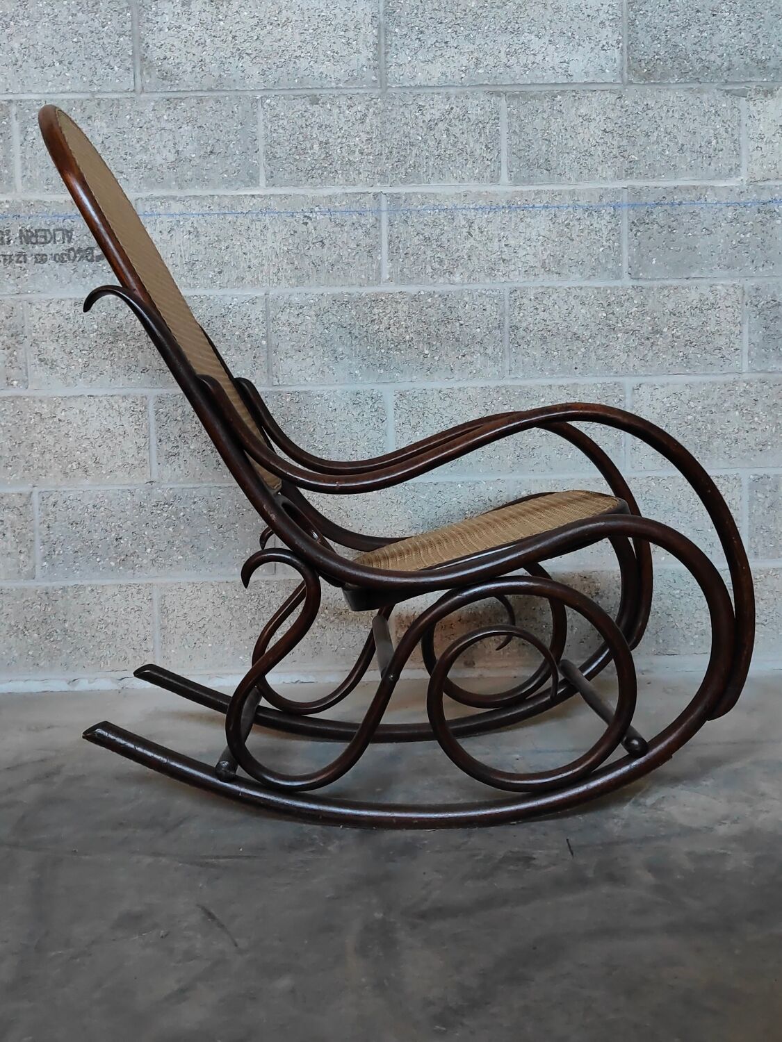 Rocking chair 1970
