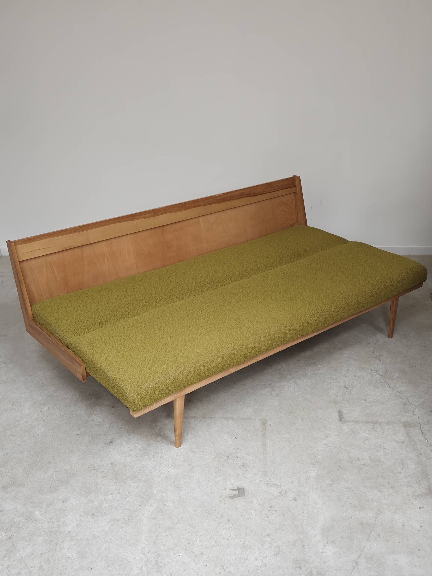 Folding daybed green Interier Praha Ex Czechoslovakia