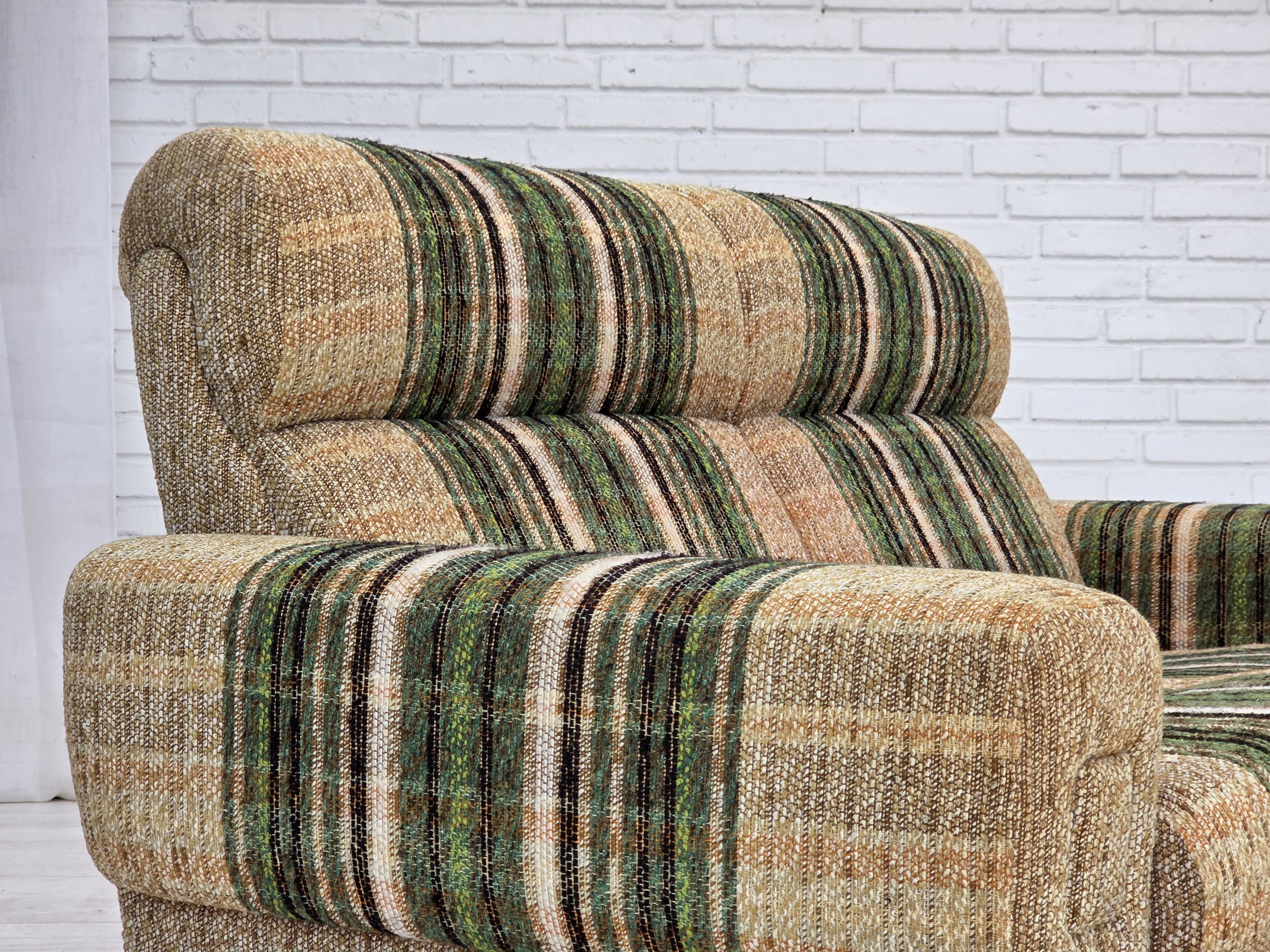 1980s, Danish 2-seater sofa by Nisbo Horsens, furniture wool.
