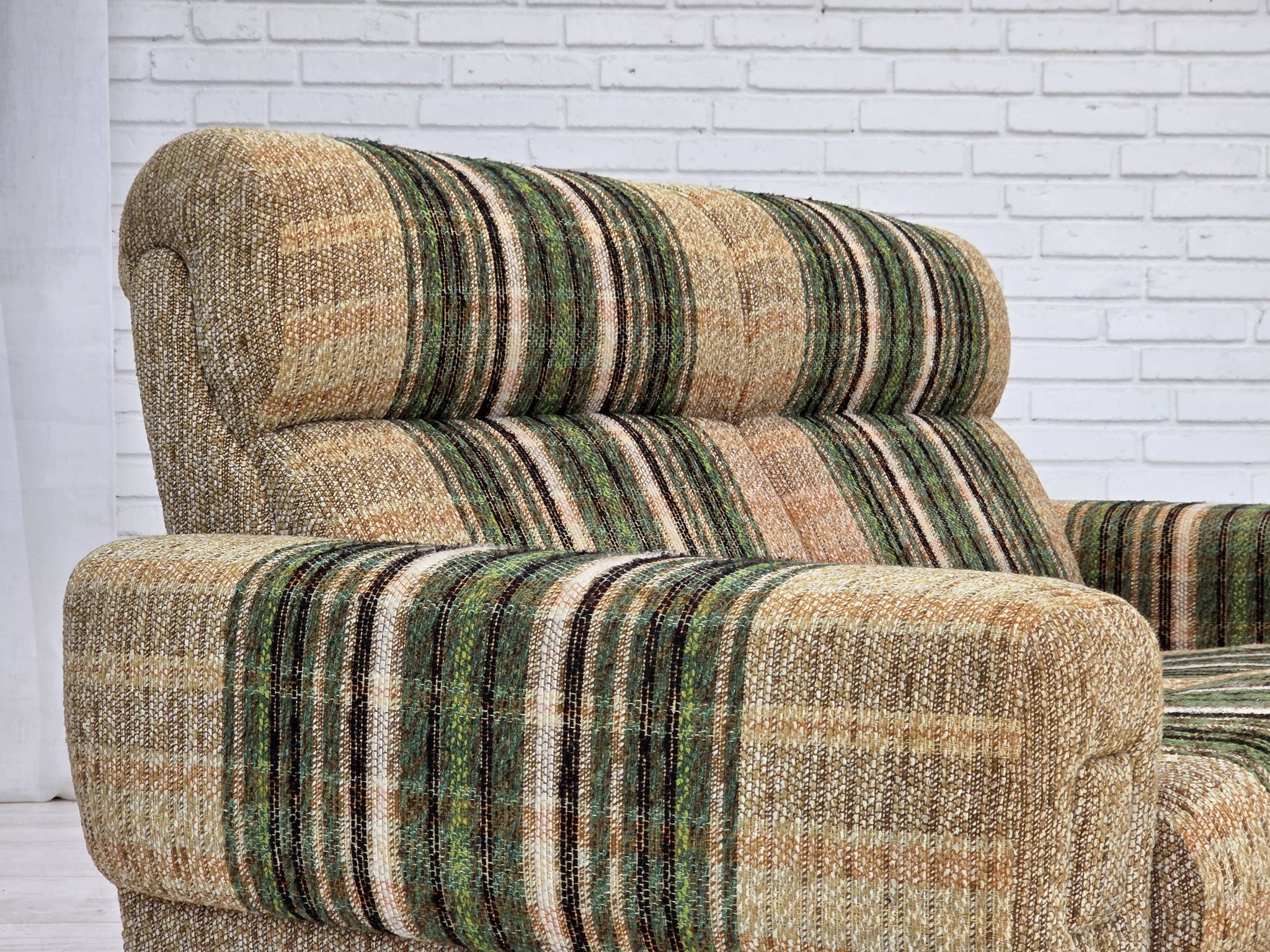 1980s, Danish 2-seater sofa by Nisbo Horsens, furniture wool.