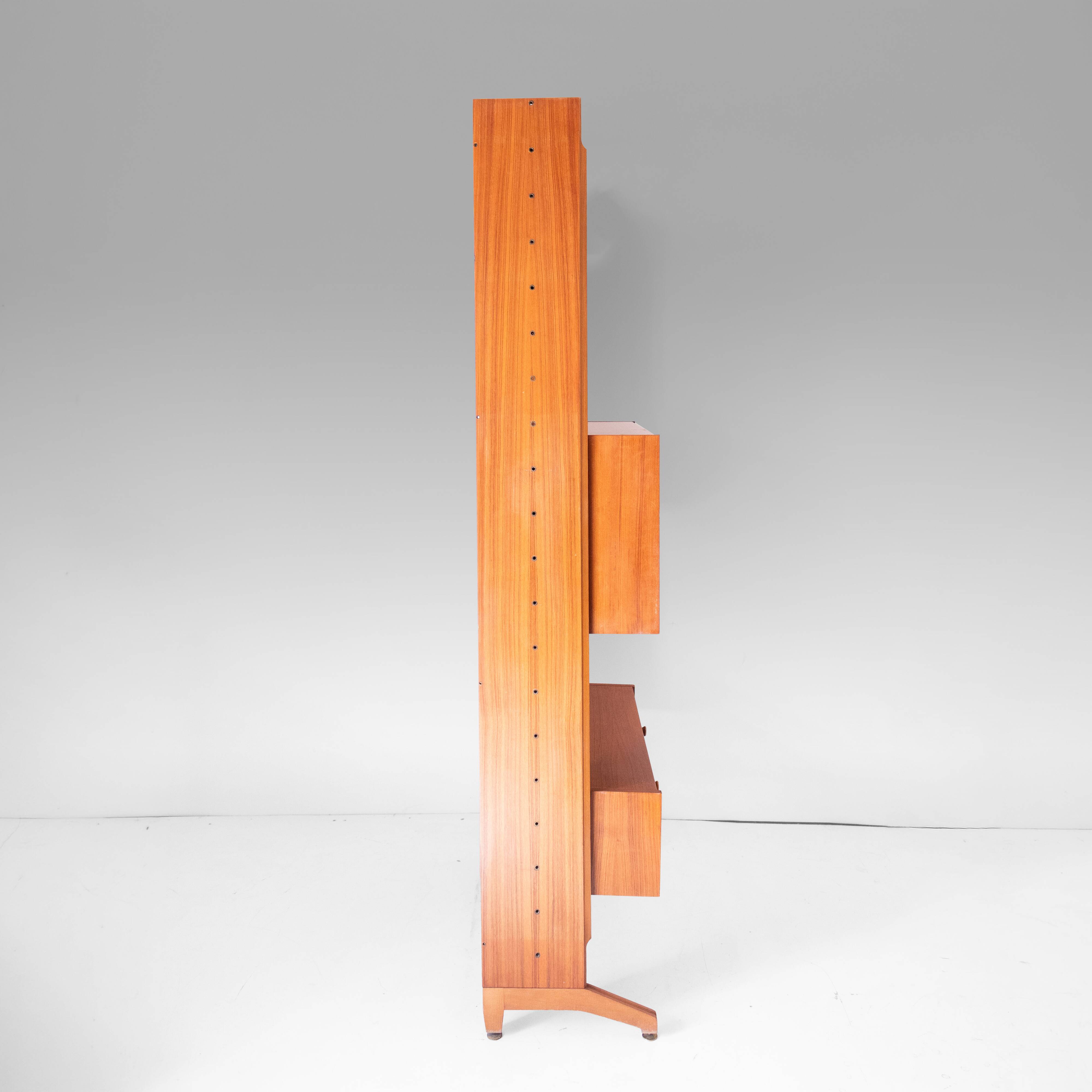 Vintage Italian Freestanding Teak Bookcase / Wall Unit in the Style of Dass
