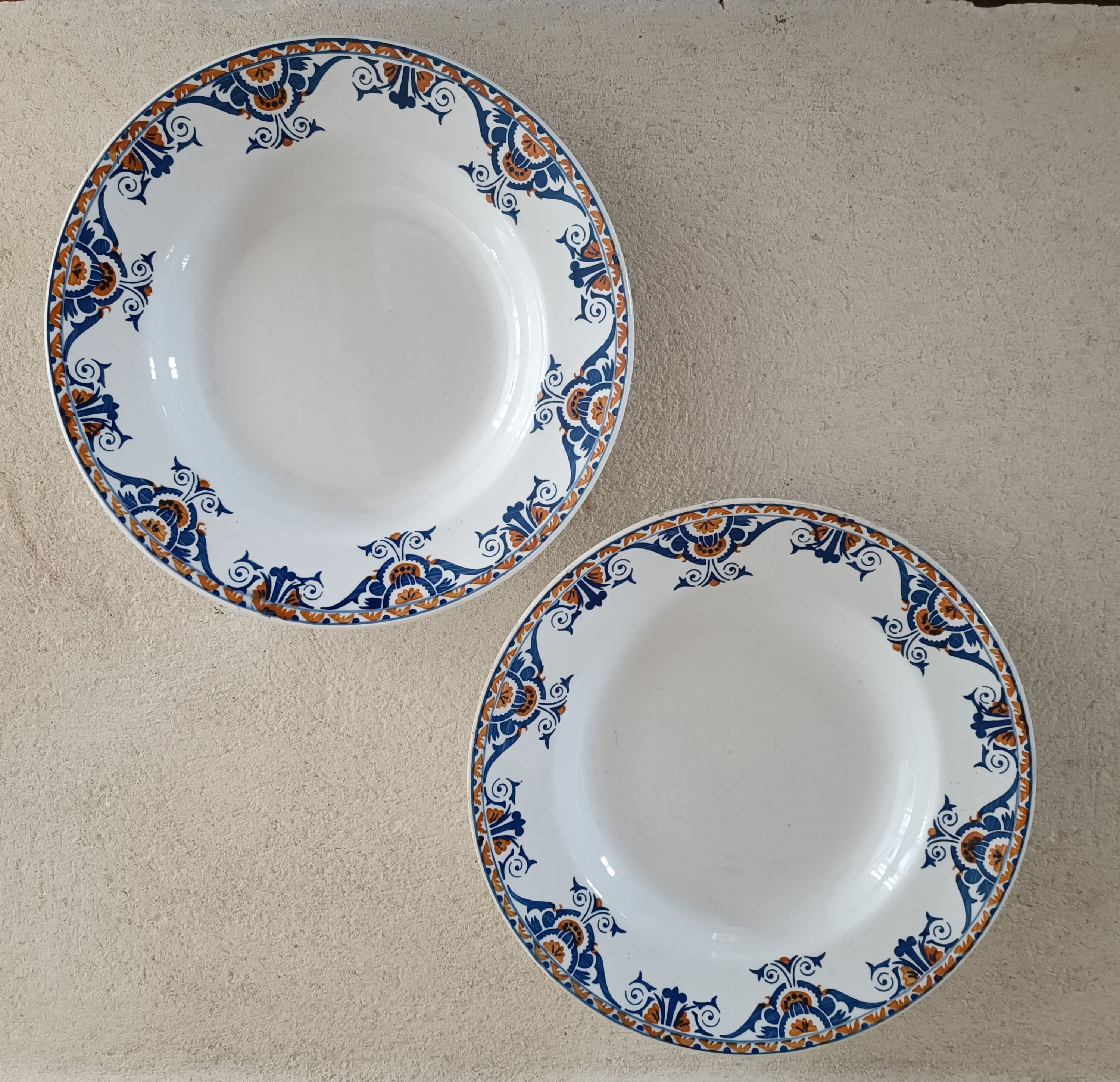 2 hollow plates Moulins des loups & Hamage