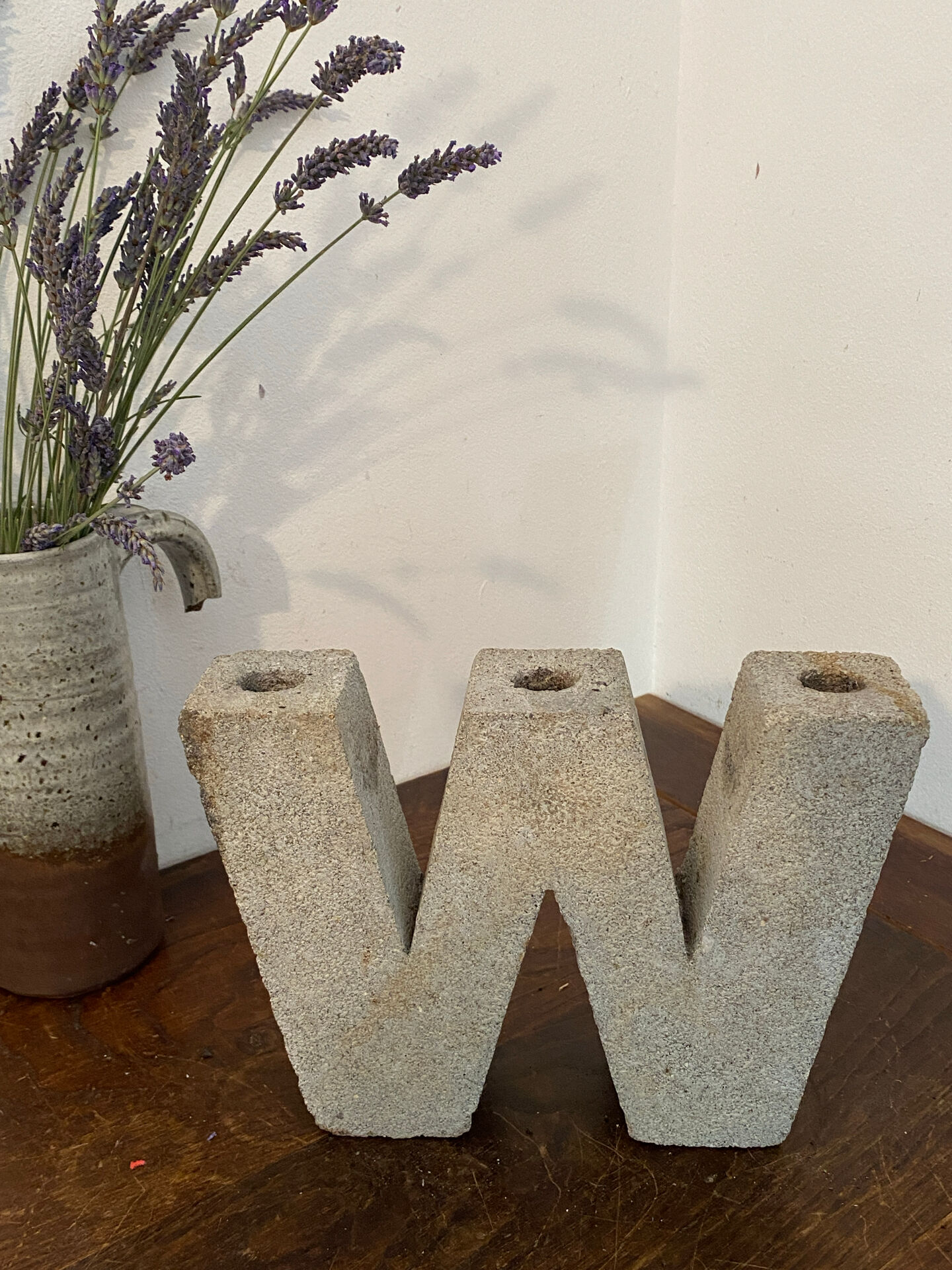 Three-light chandelier in cellular concrete
