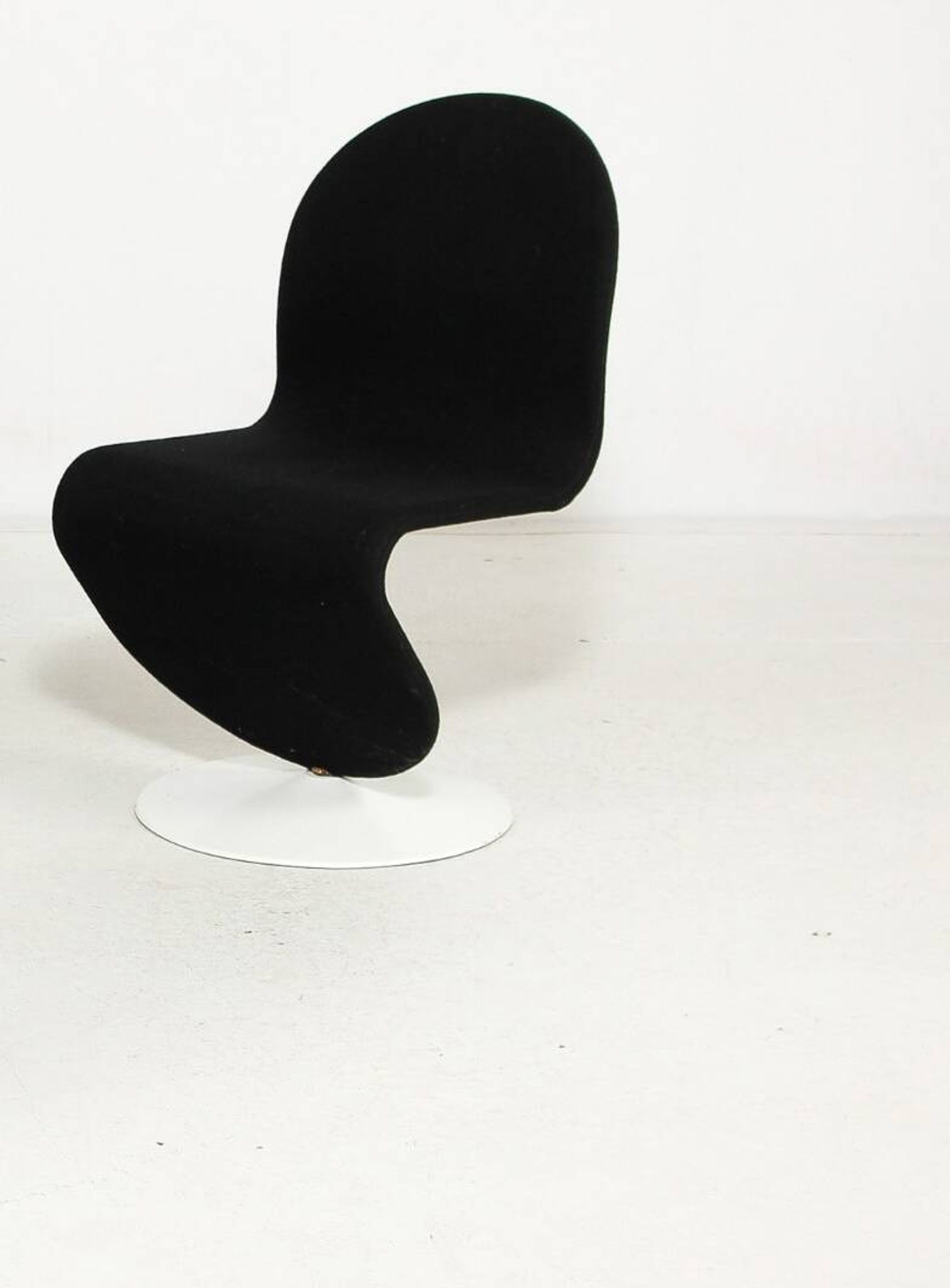 Lounge chair system 123 by Verner Panton