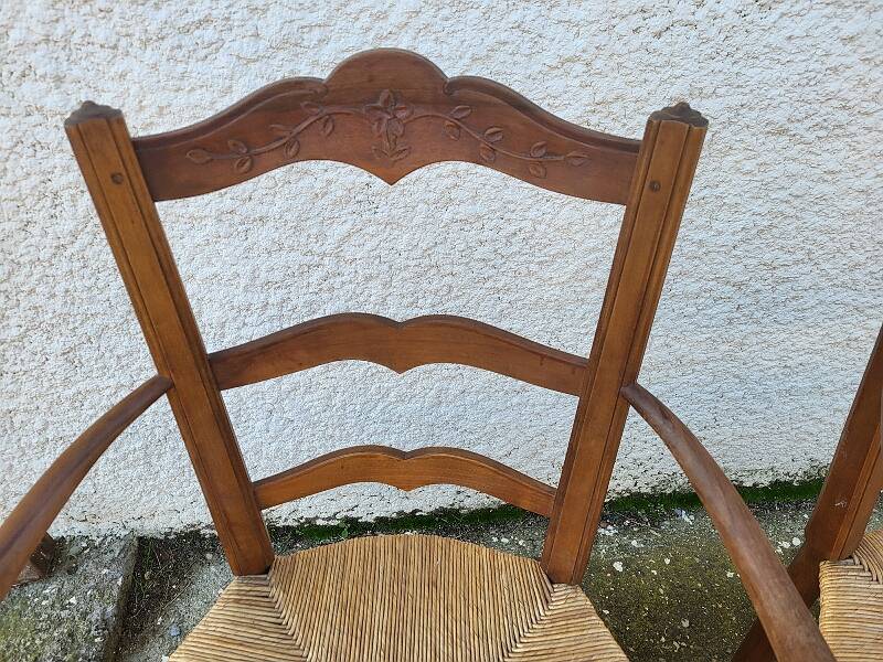 Pair of provencal straw armchairs in walnut
