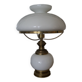 Opaline vintage electric lamp