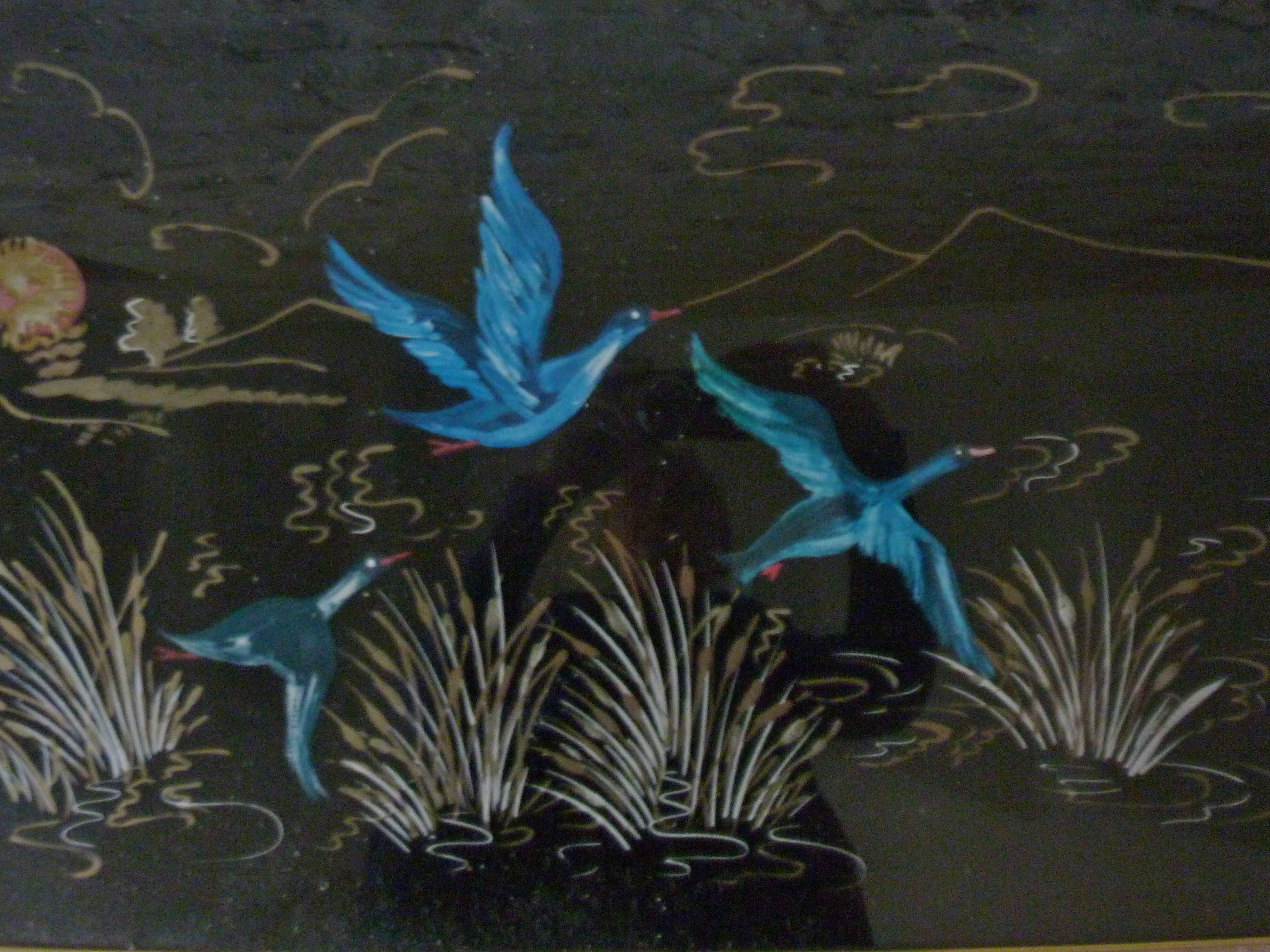 Table basse décor oiseaux bleus, années 60-70