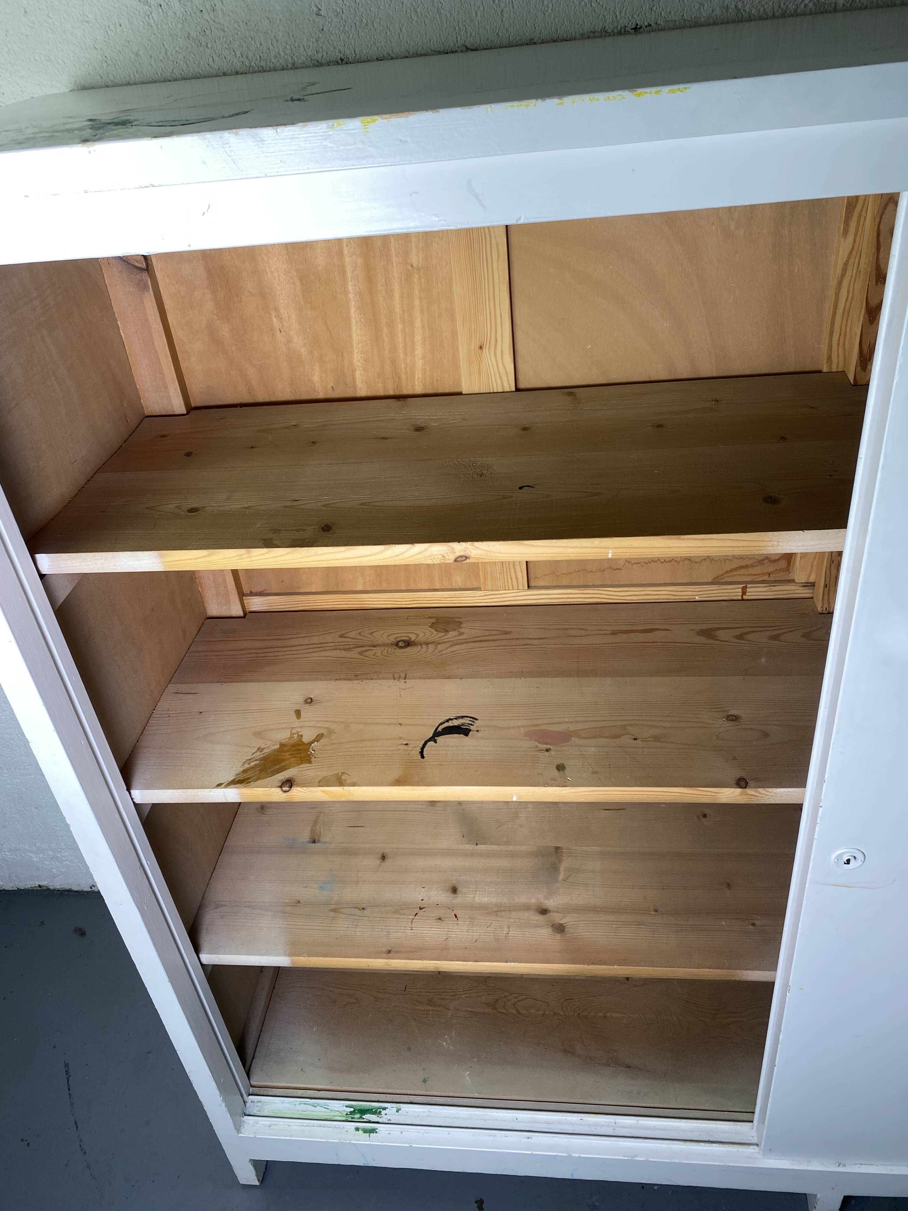 White school cabinet