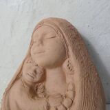 Sculpture mère à l'enfant en terre cuite
