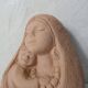 Sculpture mère à l'enfant en terre cuite