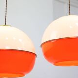 Lampe à Suspension Space Age en Plexiglas Orange et Laiton, Italie, 1970s