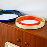 Miroir oval en plexi bleu marine, 1970