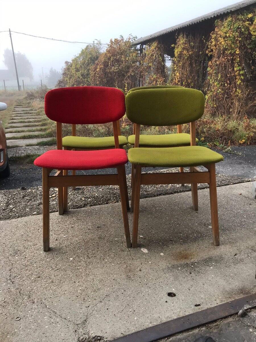 Set of 4 multicoloured wooden office chairs from the 1960s, Mid-Century style, with upholstered seats.