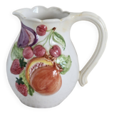 Pichet vintage en barbotine fruits polychrome