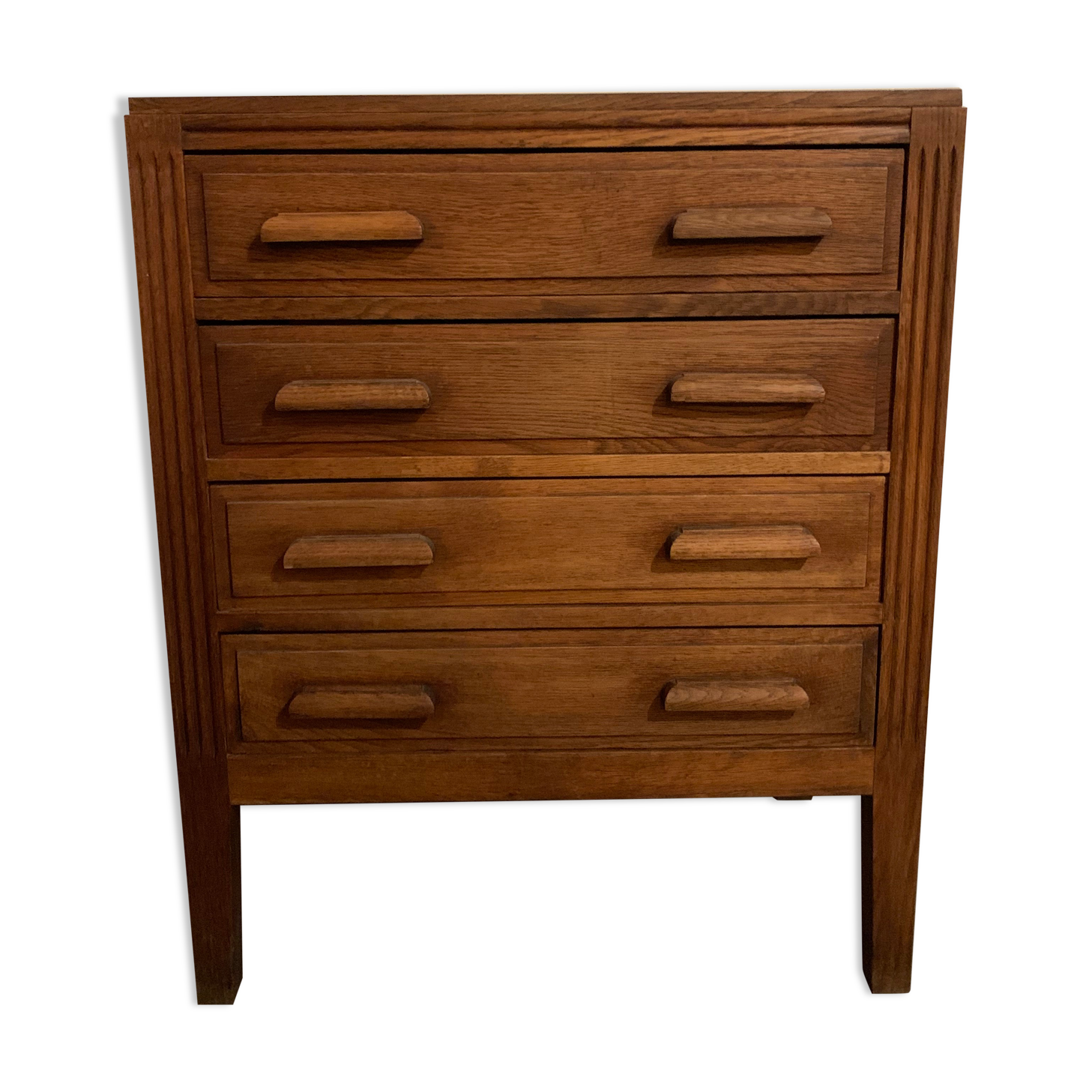 Vintage wooden chest of drawers