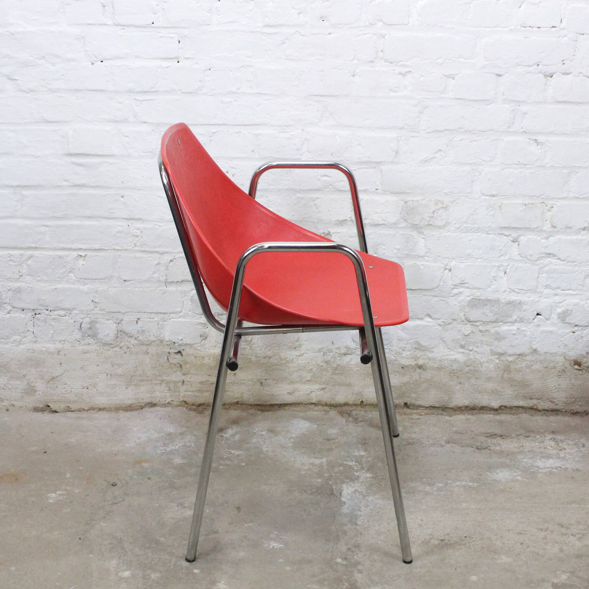 Set of 4 "Shell" model bridges by Pierre Guariche for Meurop 1967