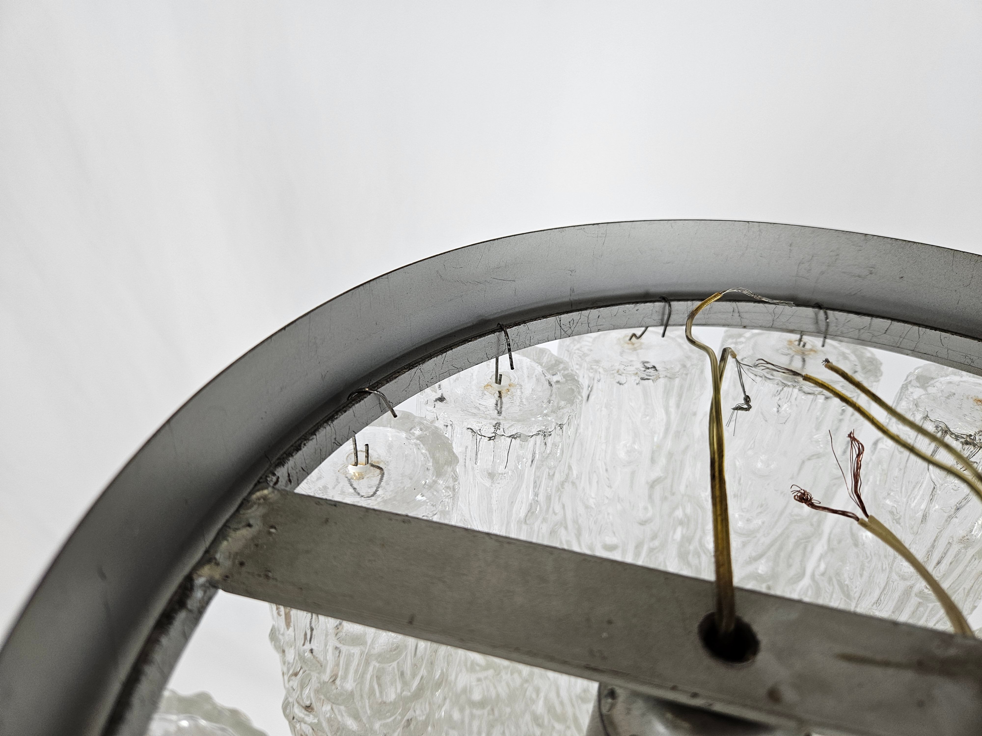 Murano glass chandelier with 14 tubular pendants