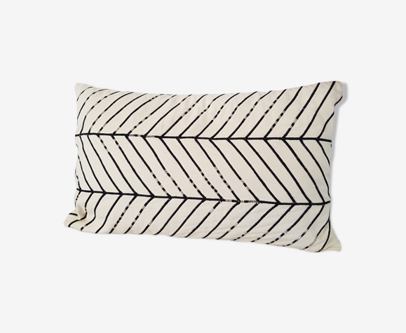 Coussin en coton brode