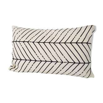 Coussin en coton brode
