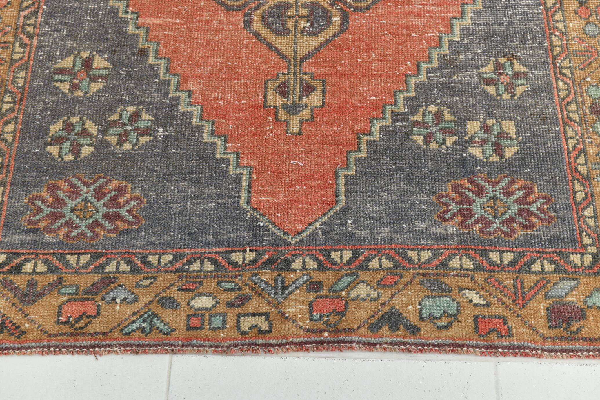 57s Antique Handmade Turkish Rug, 109x193Cm