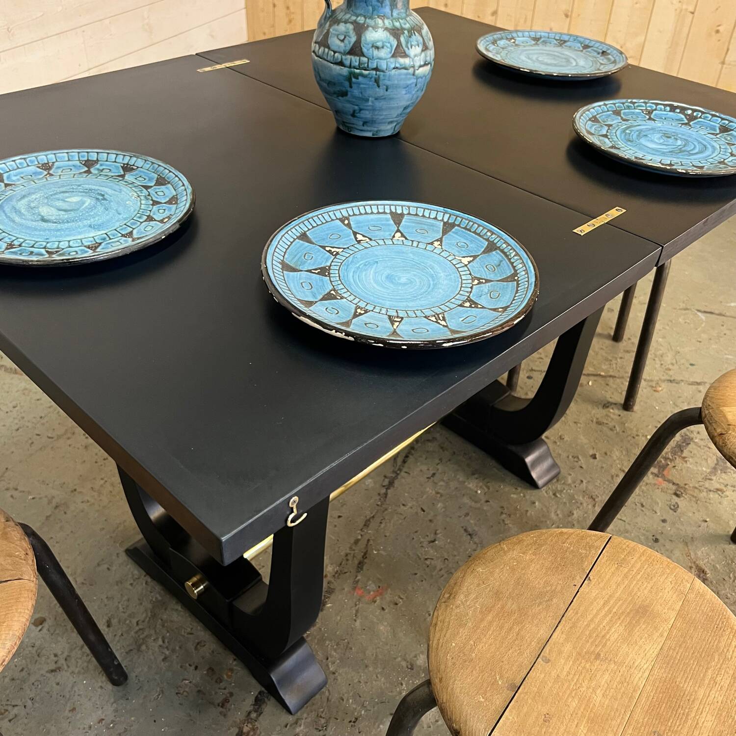 Table de jeux art deco avec plateau dépliant