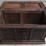 Renaissance oak chest