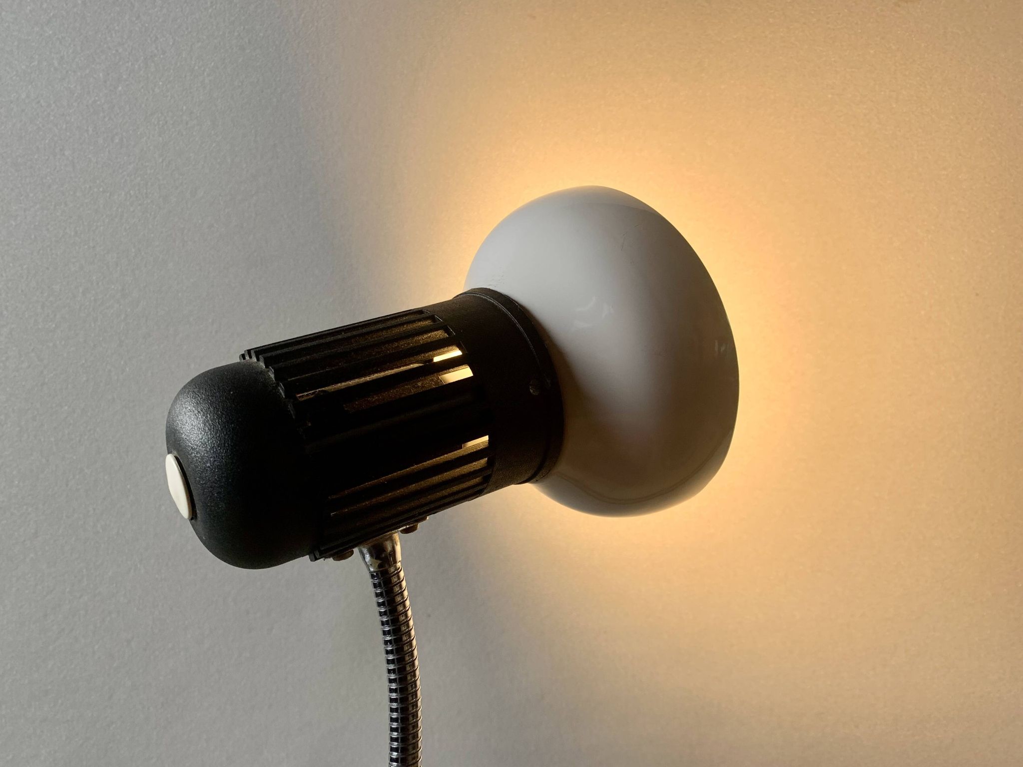 Vintage Massive white and black desk lamp - 1970s