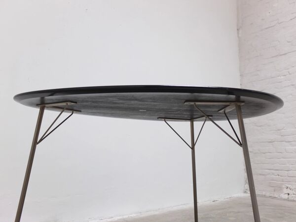 Table 'Egg' rare par Arne Jacobsen pour Fritz Hansen, 1952