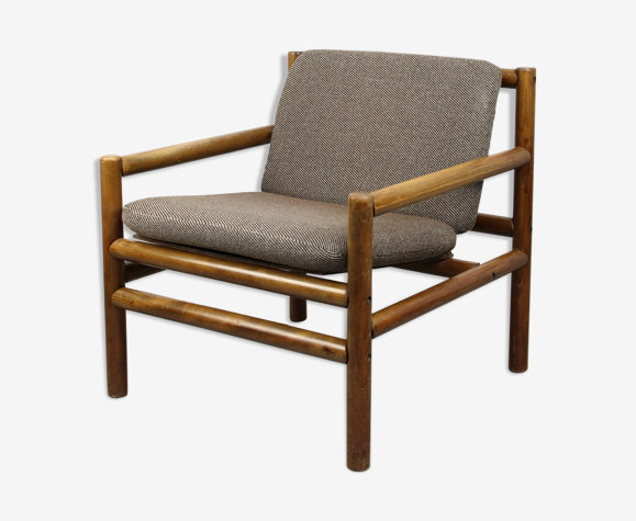 Mid-century modern minimalistic armchair