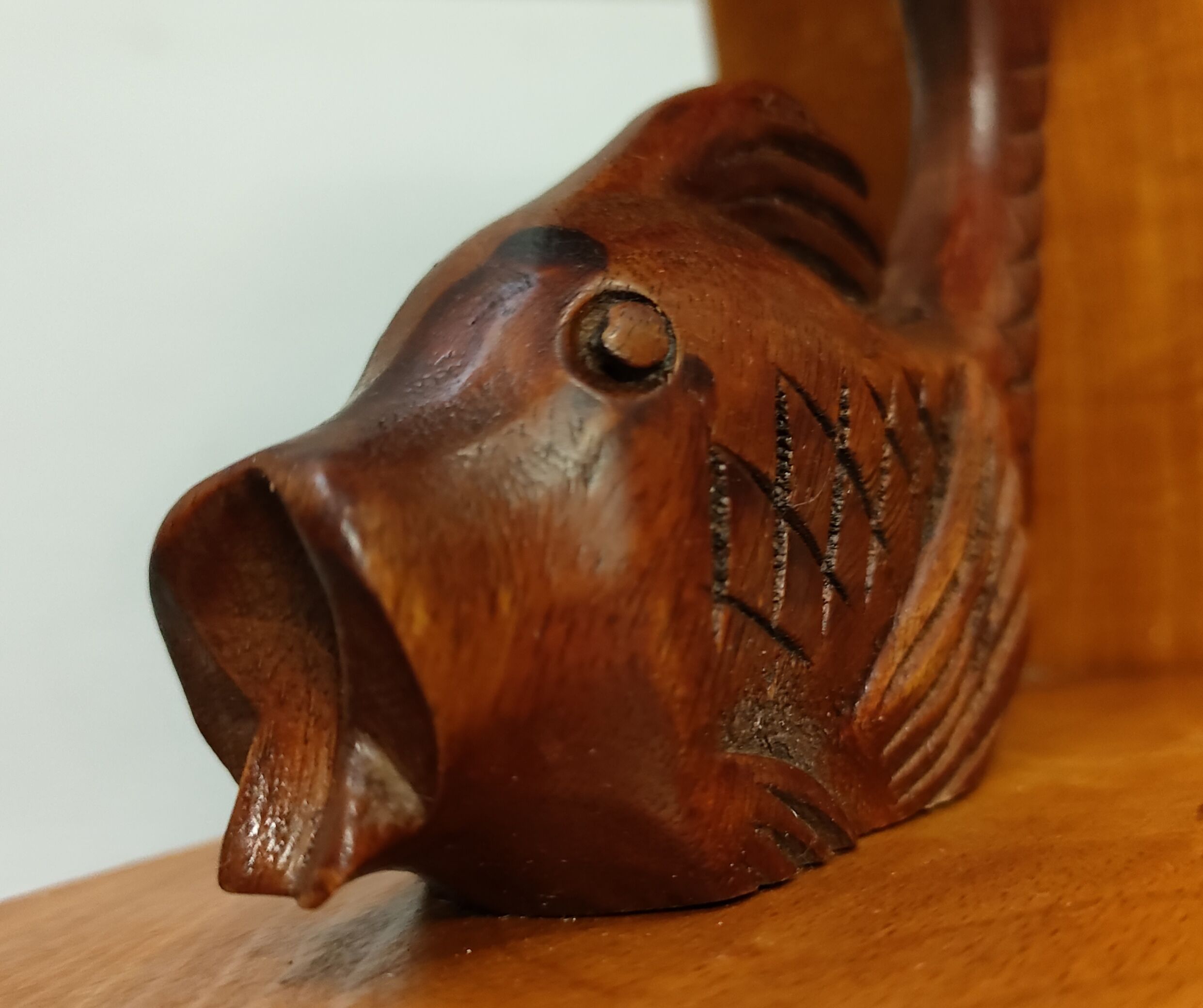 Pair of hand-carved art-deco fish bookends - 30s