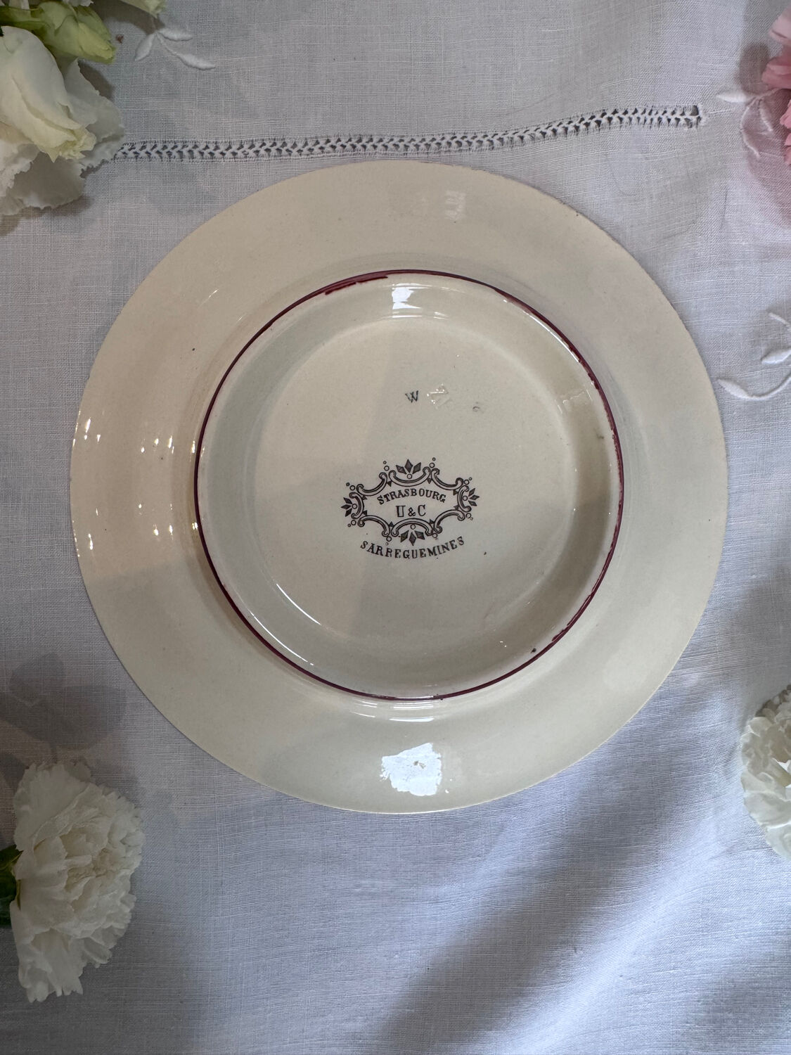 Footed cup Sarreguemines