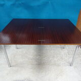 Extendable rise and fall table