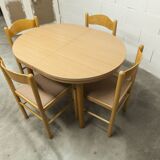 Modernist convertible oval table set and 4 matching chairs 1990