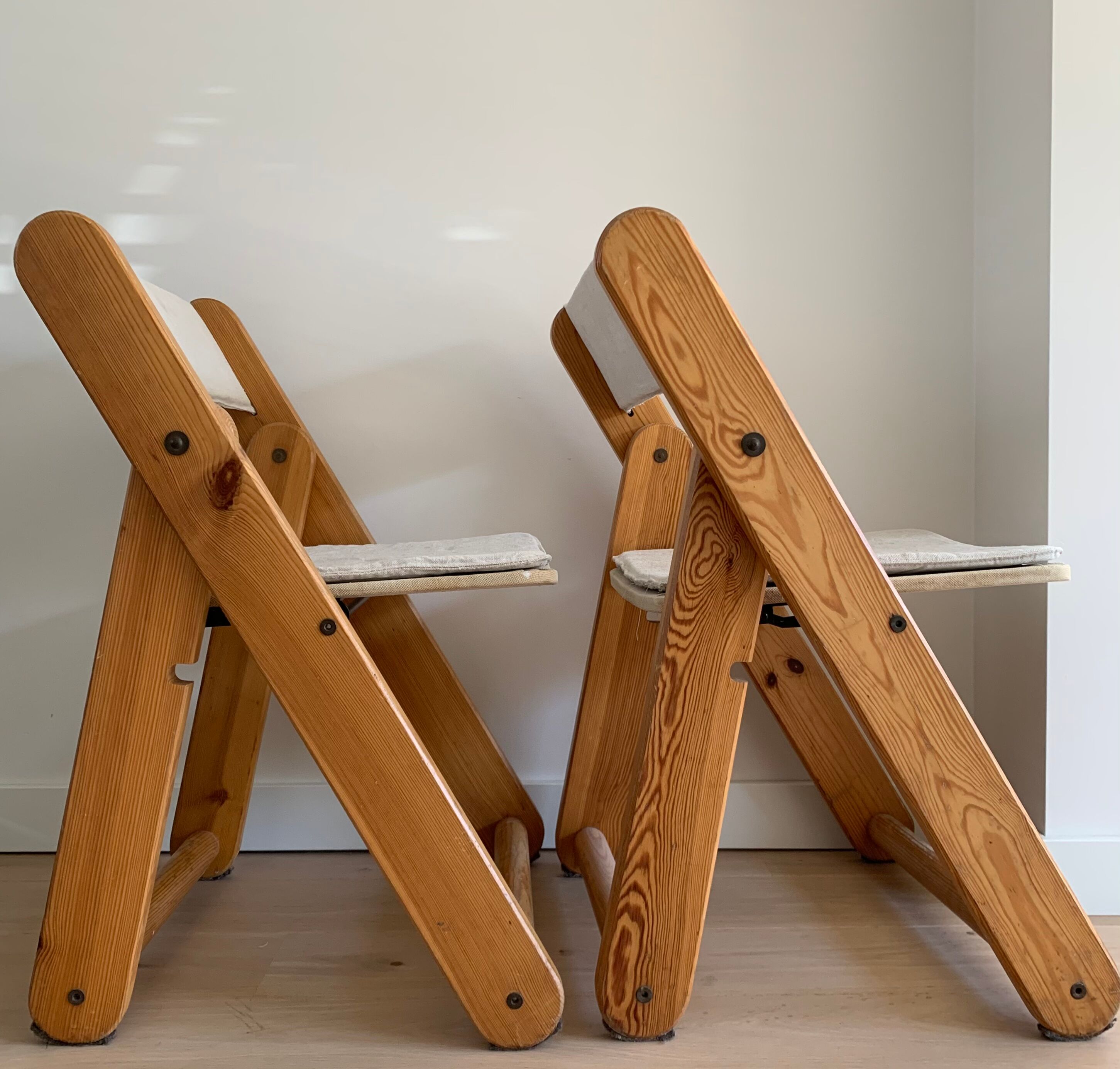 IKEA KON-TIKI folding chairs, set of 2. Designed by Gillis Lundgren, 1975.