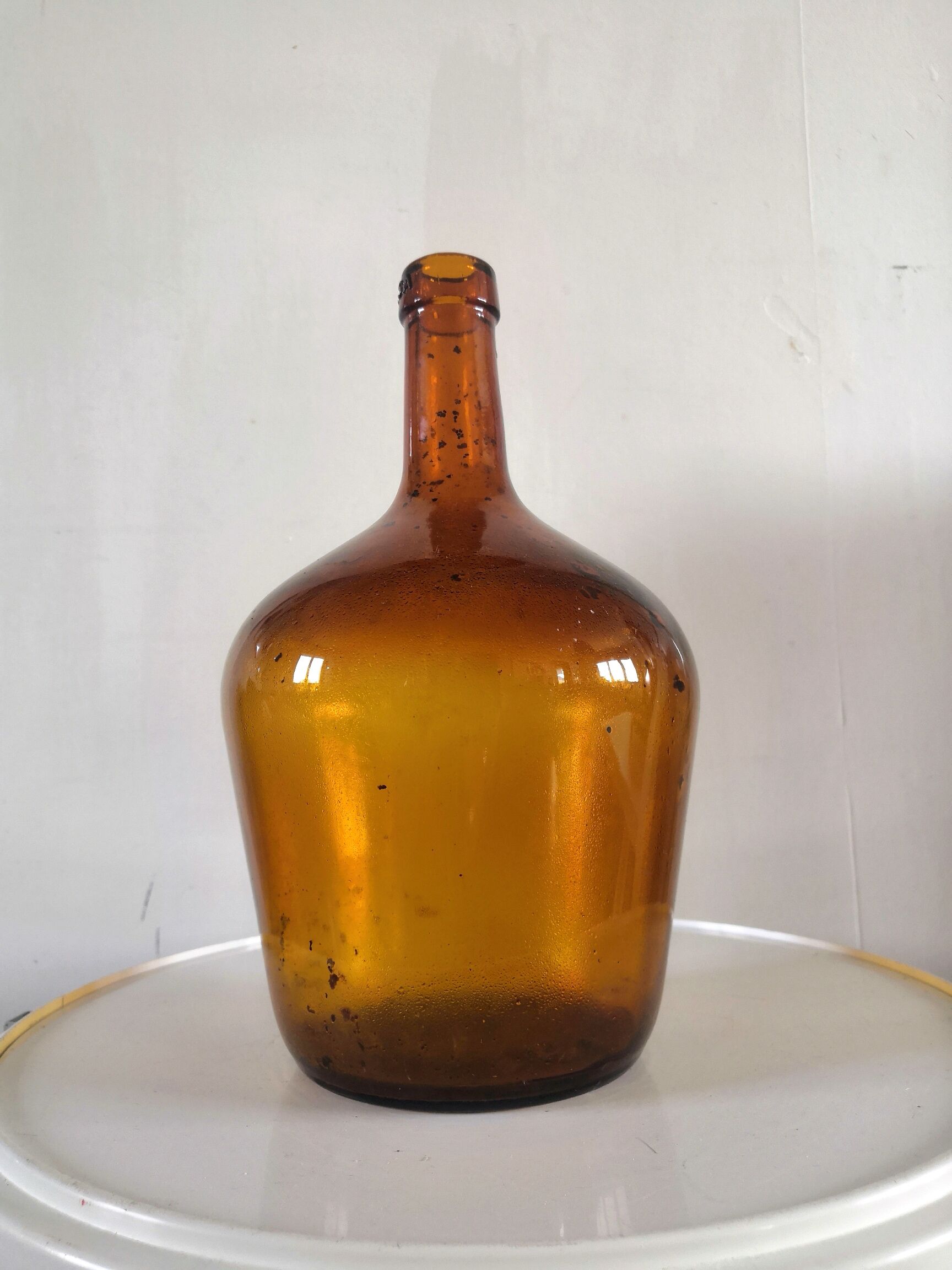 Old canister 2 liters orange viresa