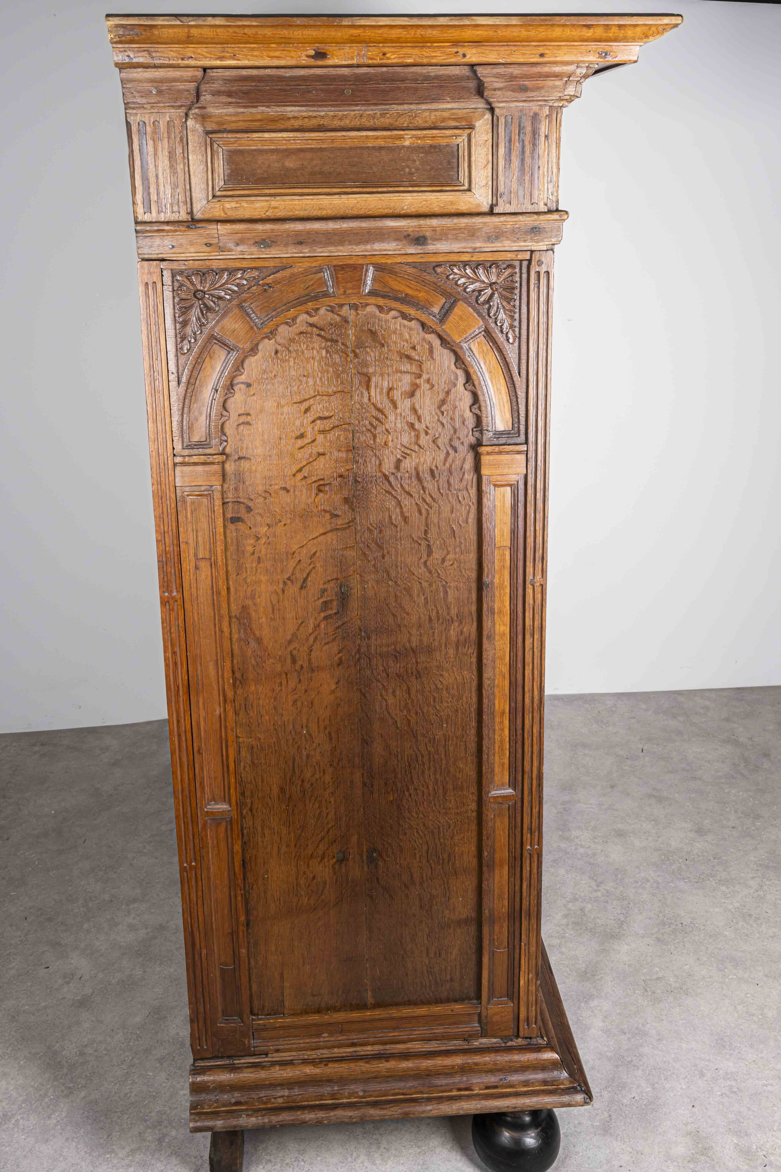 Antique Clothes Press, Netherlands, 1650s