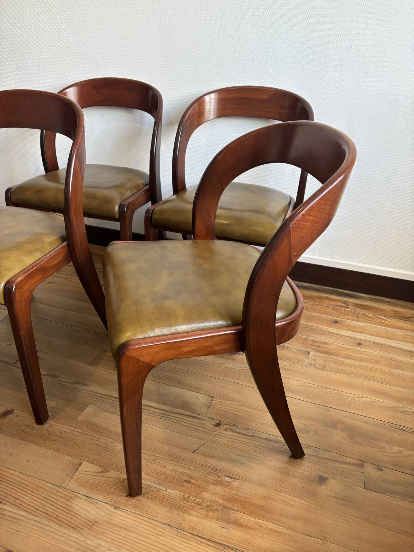 Gondola chairs Baumann