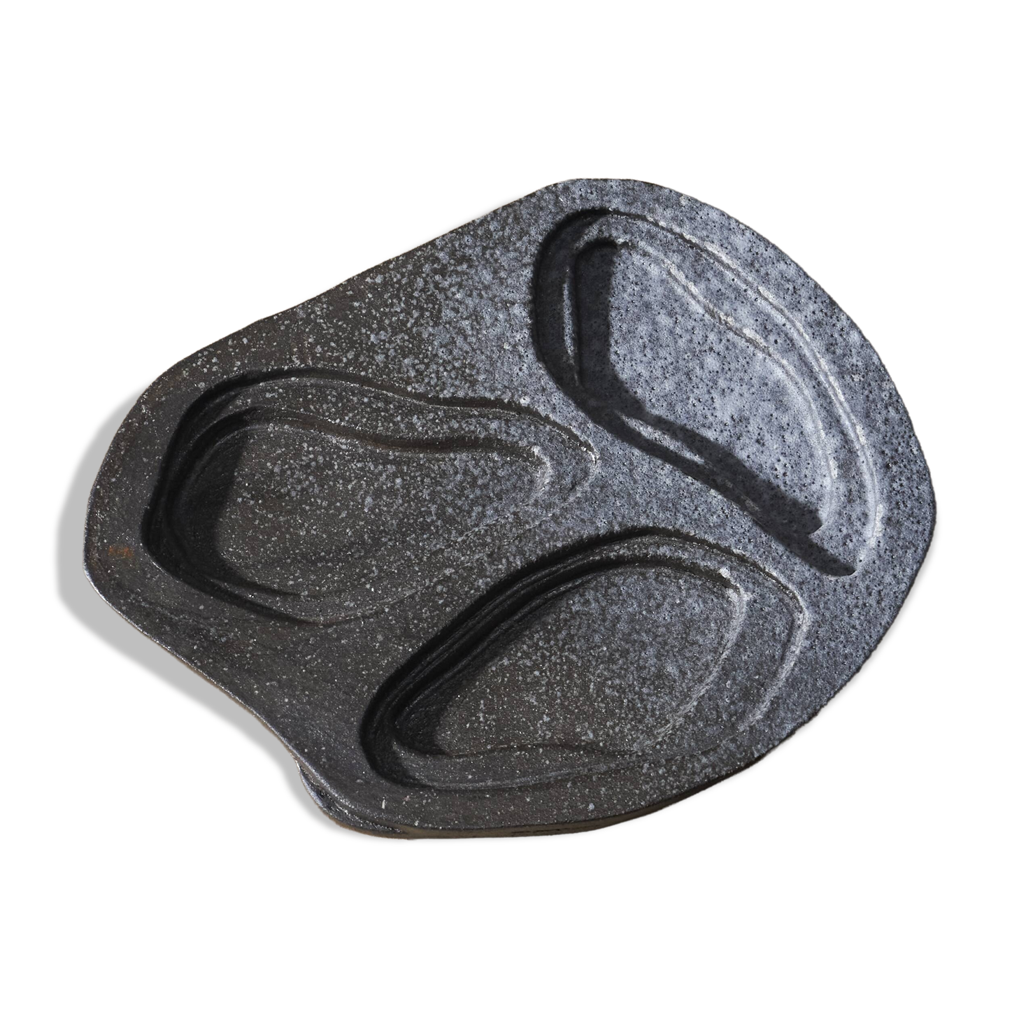 BAH OUI SMALL STONEWARE OYSTER PLATE