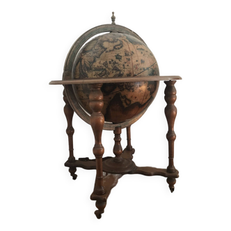Bar globe terrestre