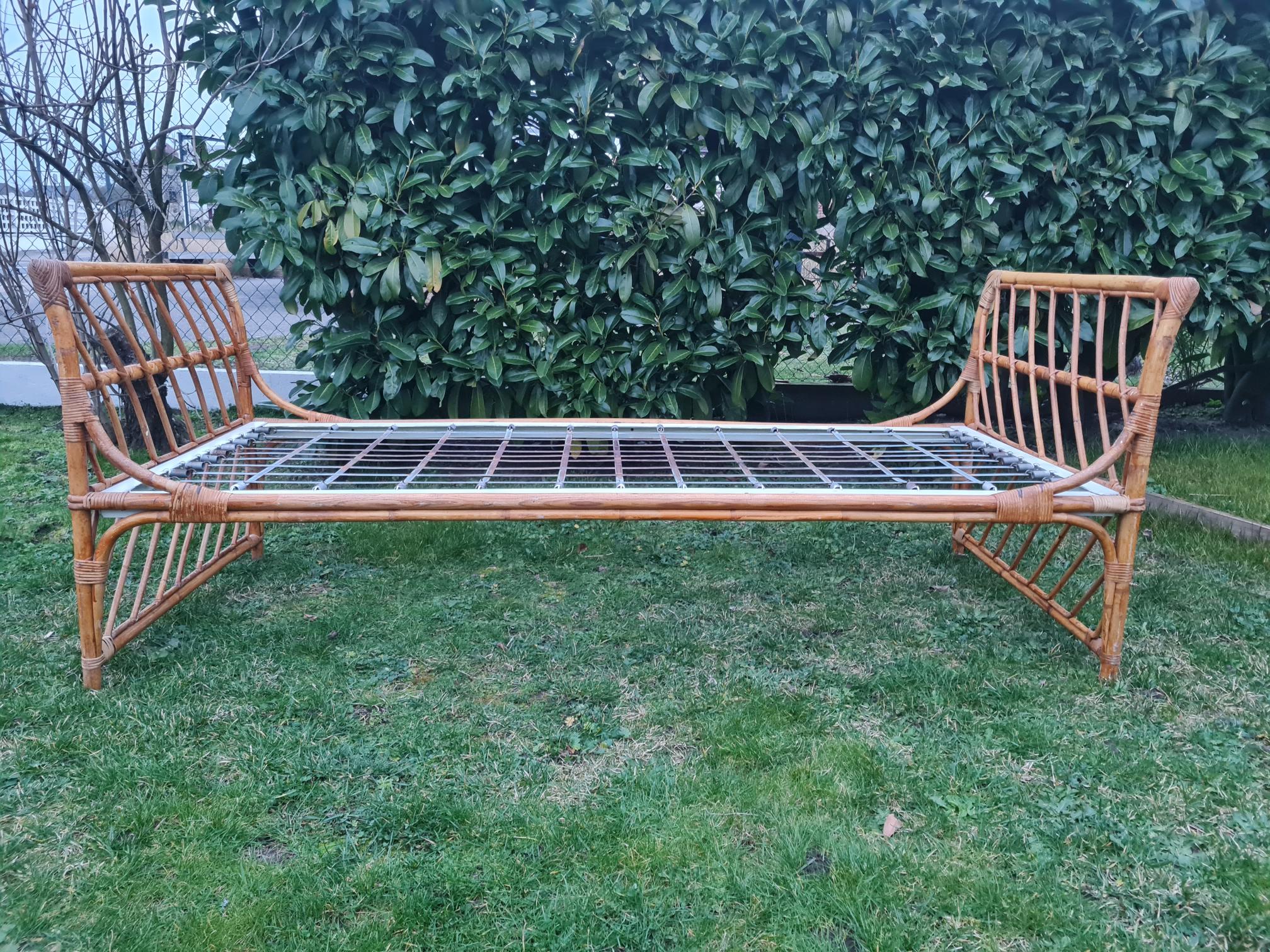 Rattan bed 1960